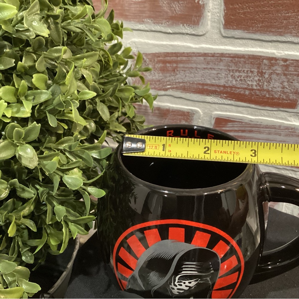 ⚫️ Star Wars - The First Order - Crush The Resistance! - Lucasfilm - Gently Used - Picture 11 of 11